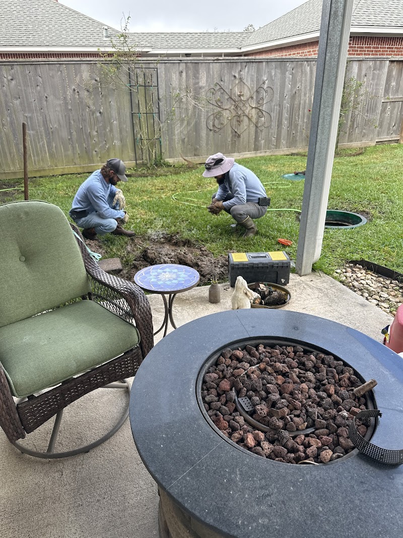 Septic tank pumping service in progress